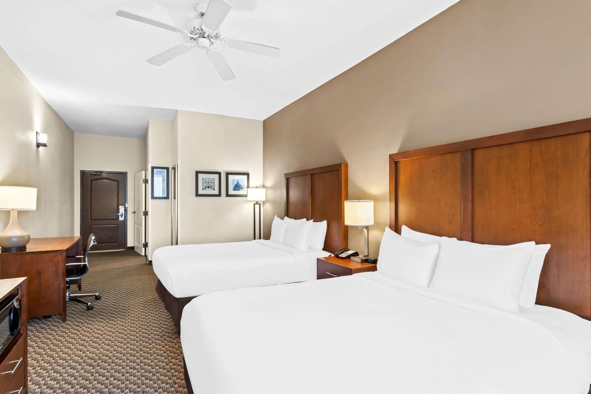 Comfort Inn & Suites Grenada Ngoại thất bức ảnh